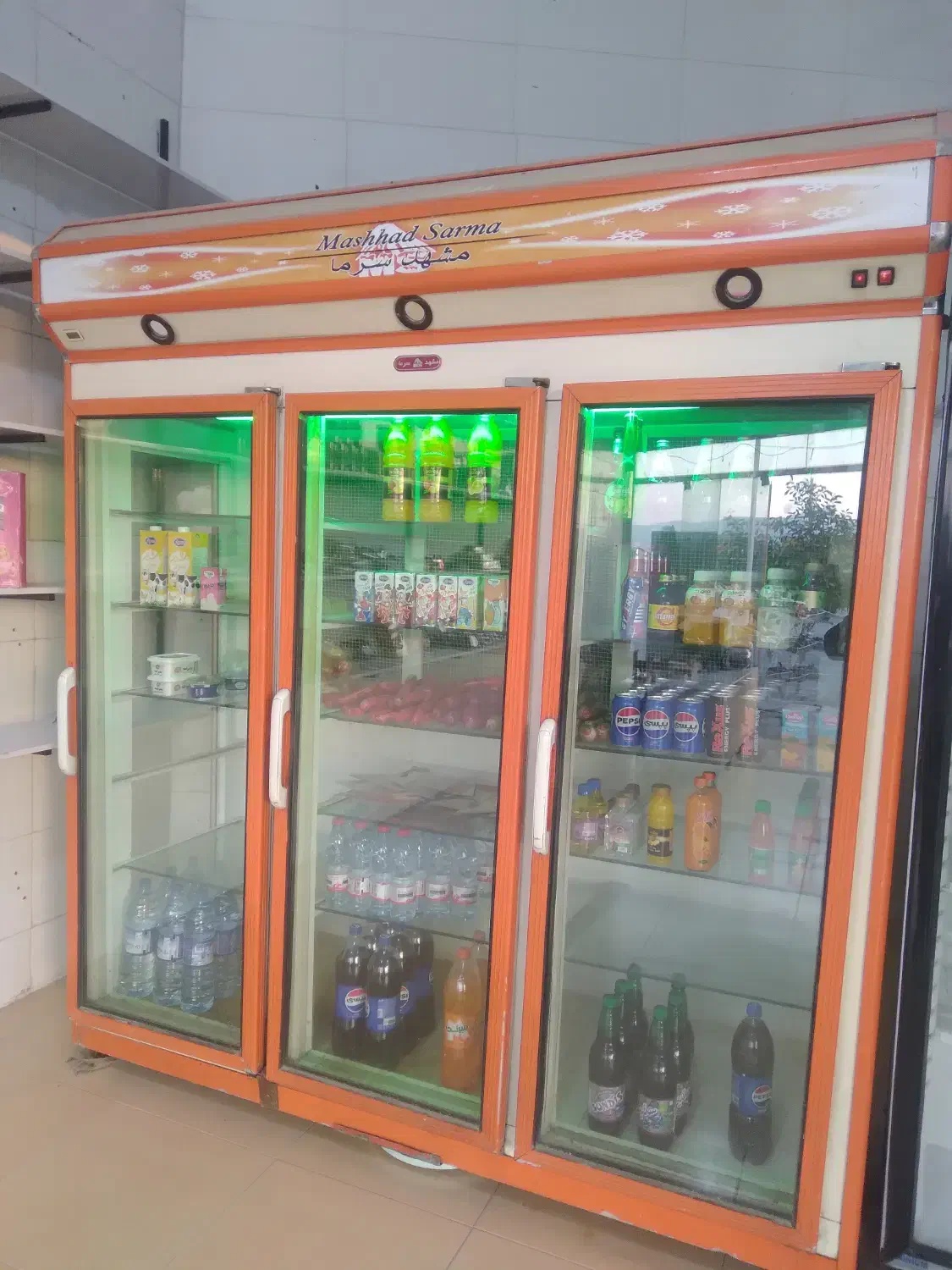 فروش یخچال و قفسه فروشگاهی|فروشگاه و مغازه|نورآباد ممسنی, |دیوار