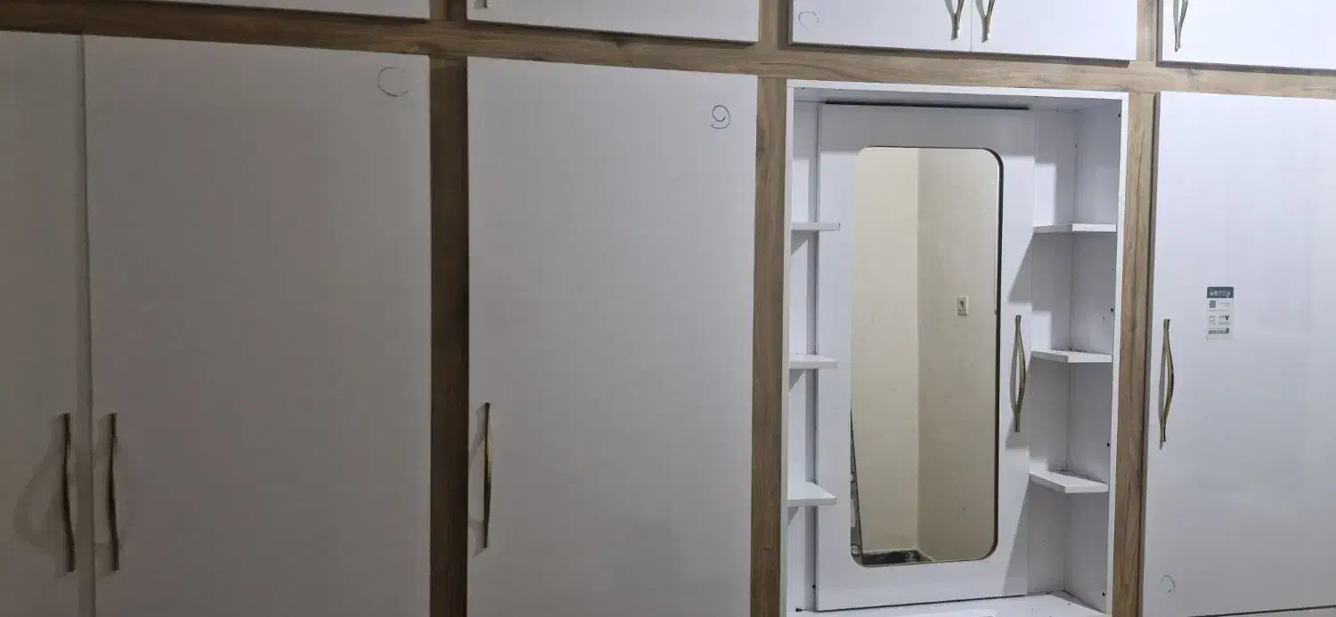 فروش کمد دیواری ۴×۳ نو فقط دو سه ماه کار کرده|جاکفشی، کمد، دراور|ایذه, |دیوار