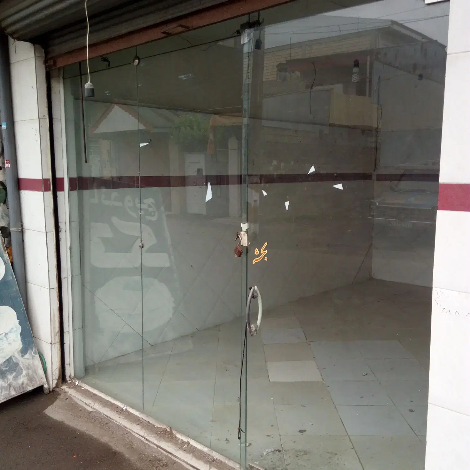 اجاره مغازه در ولکس|اجارهٔ مغازه و غرفه|رشت, ولکس|دیوار