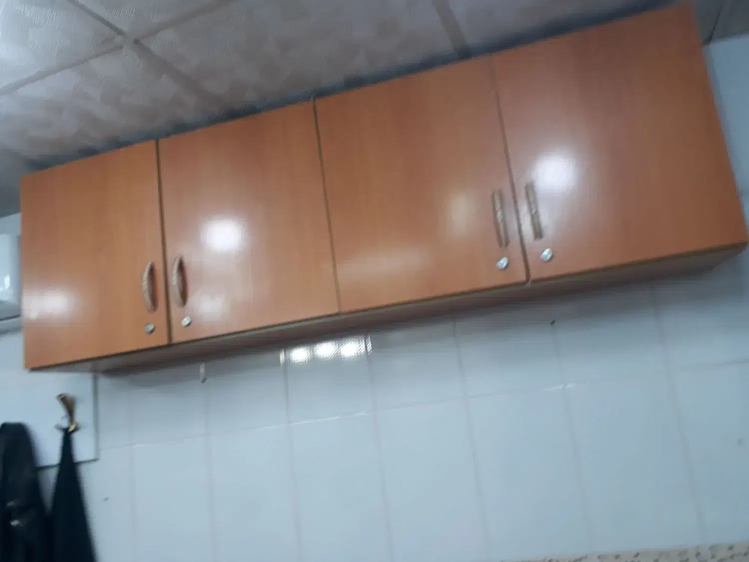 چهار میلیون|کتابخانه، شلف، قفسههای دیواری|نیشابور, فرح بخش|دیوار