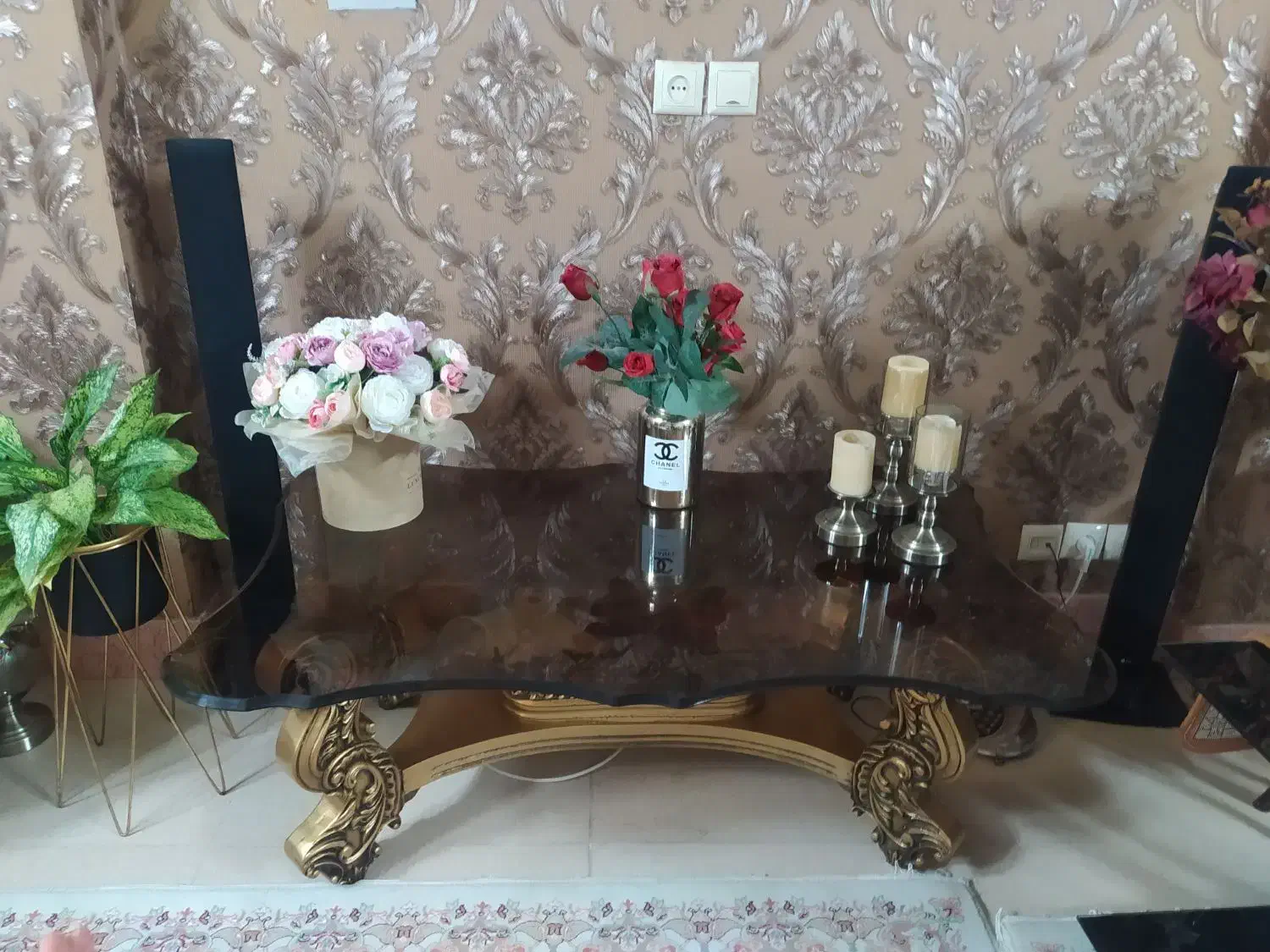 مبلمان 9 نفره همراه عسلی|مبلمان خانگی و میز عسلی|خرمآباد, |دیوار