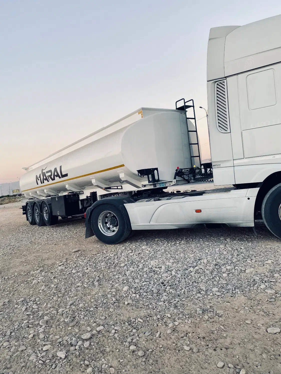 تریلر چهار مواد مارال|خودرو سنگین|بهبهان, |دیوار