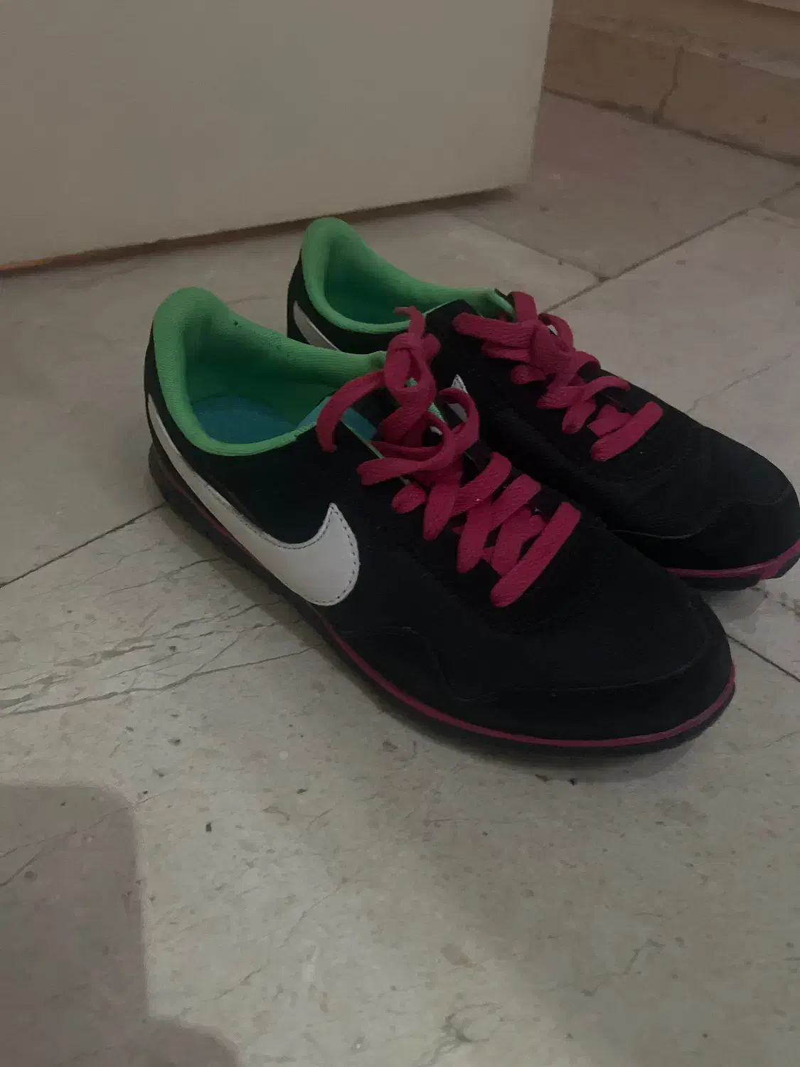 کفش|کیف، کفش، کمربند|تهران, هروی|دیوار