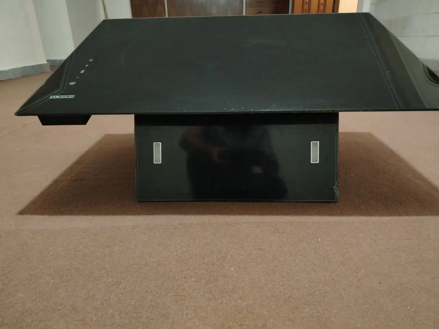 هود لمسی البرز|هود|ری, شهادت|دیوار