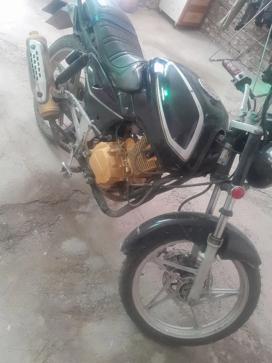 موتور پالس|موتورسیکلت|سراب, |دیوار