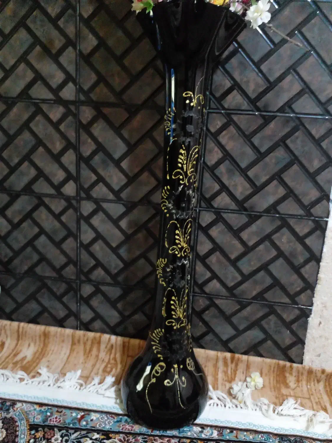 گلدان|گل مصنوعی|هشتگرد, شهرک بعثت|دیوار