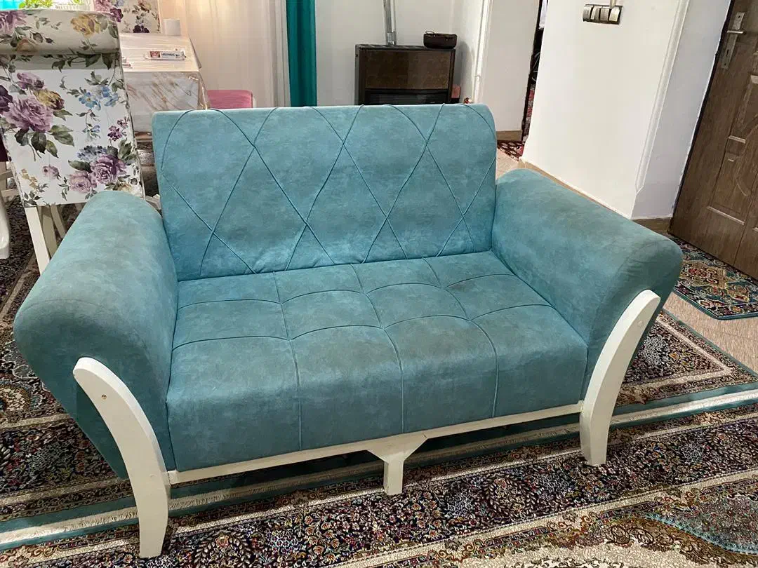 مبل هفت نفره|مبلمان خانگی و میز عسلی|رشت, باهنر|دیوار