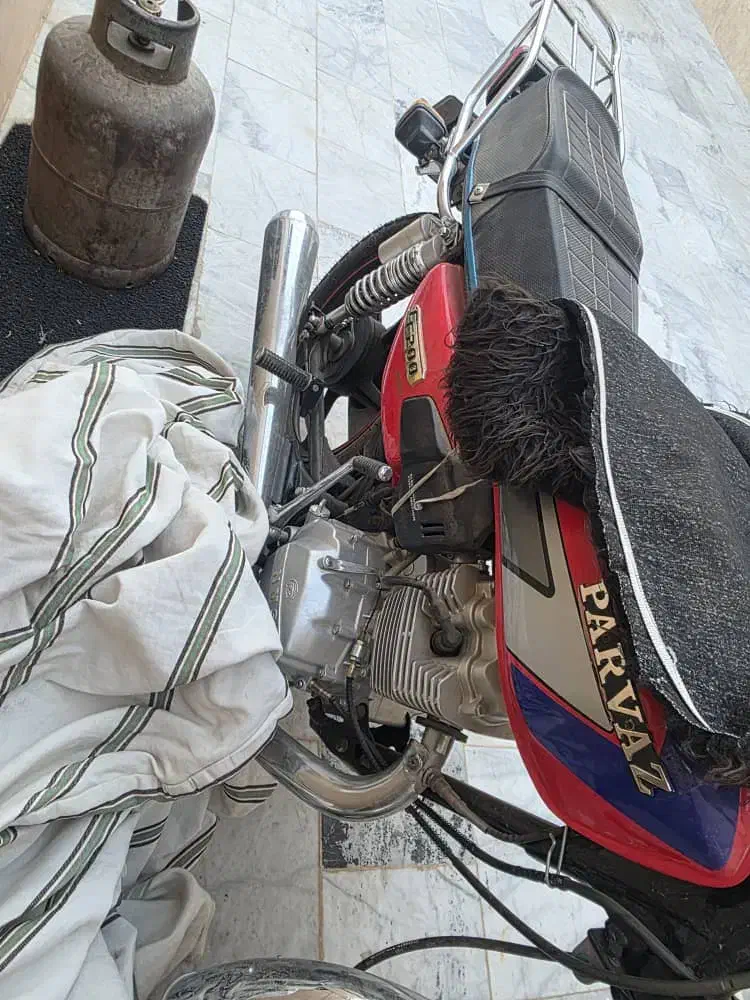 موتورسیکلت پرواز 200سی سی|موتورسیکلت|زاهدان, |دیوار