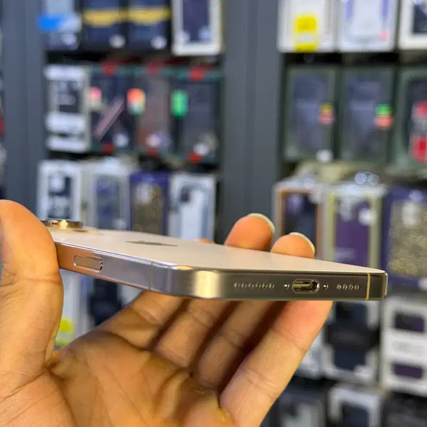 اپل iPhone 16 Pro Max با حافظه ۲۵۶ گیگابایت|موبایل|اهواز, کیانپارس |دیوار