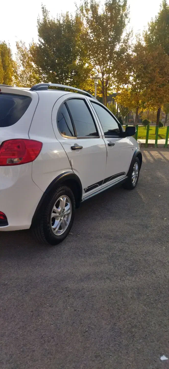 کویک پارس خودرو1403 فول برج ۸ هستش|خودرو سواری و وانت|قم, الغدیر|دیوار