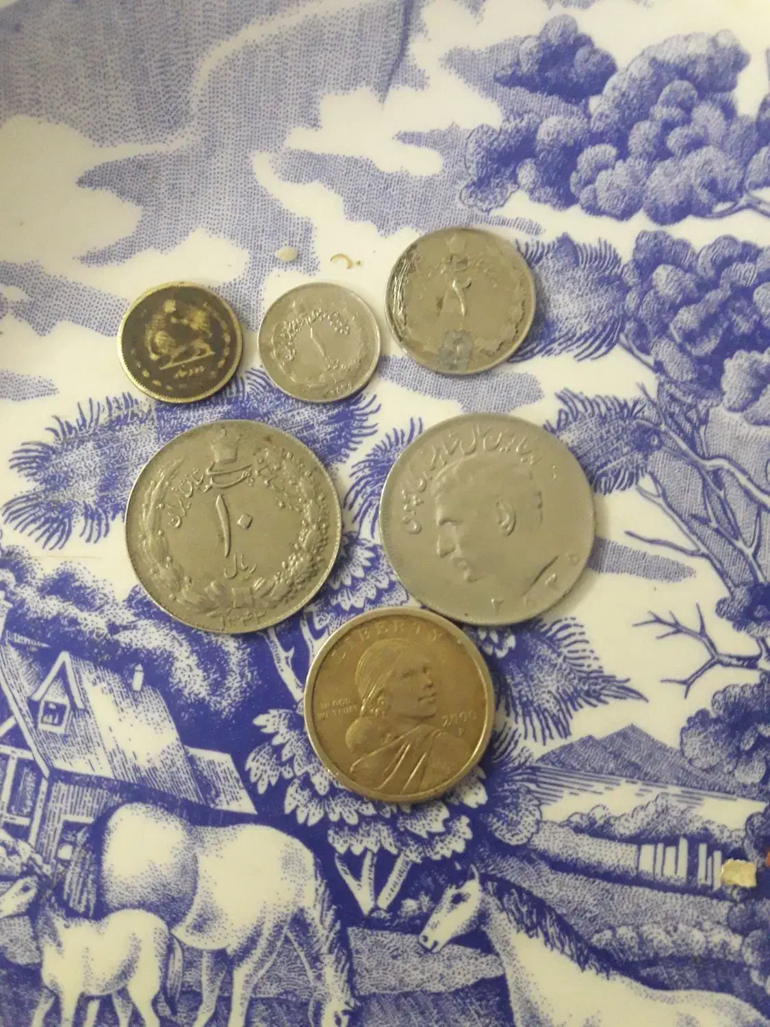 مقداری سکه و اسکناس قدیمی وسریالی|کلکسیون سکه، تمبر، اسکناس|مشهد, حضرت حجت|دیوار