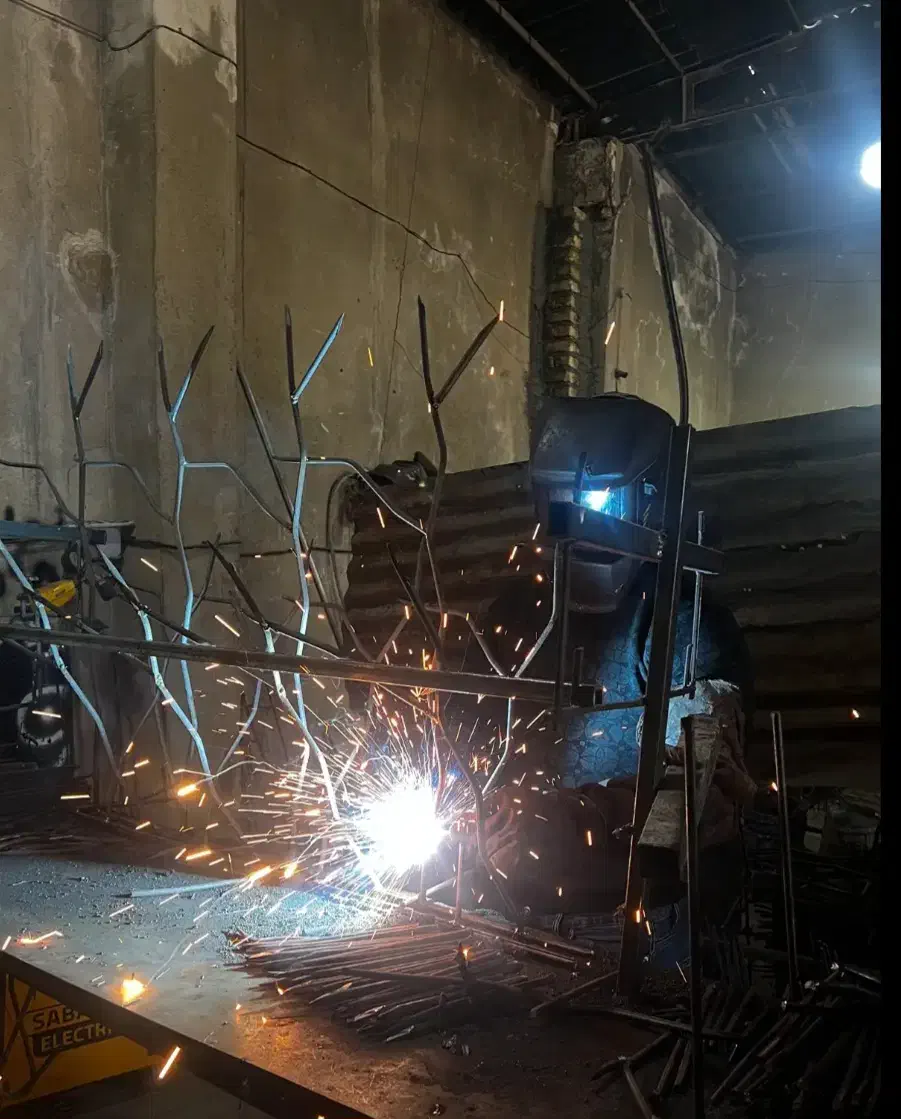 جوشکاری جوشکار ، جوشکار سیار با راهنمایی و بازدید|خدمات پیشه و مهارت|شیراز, انجیر|دیوار