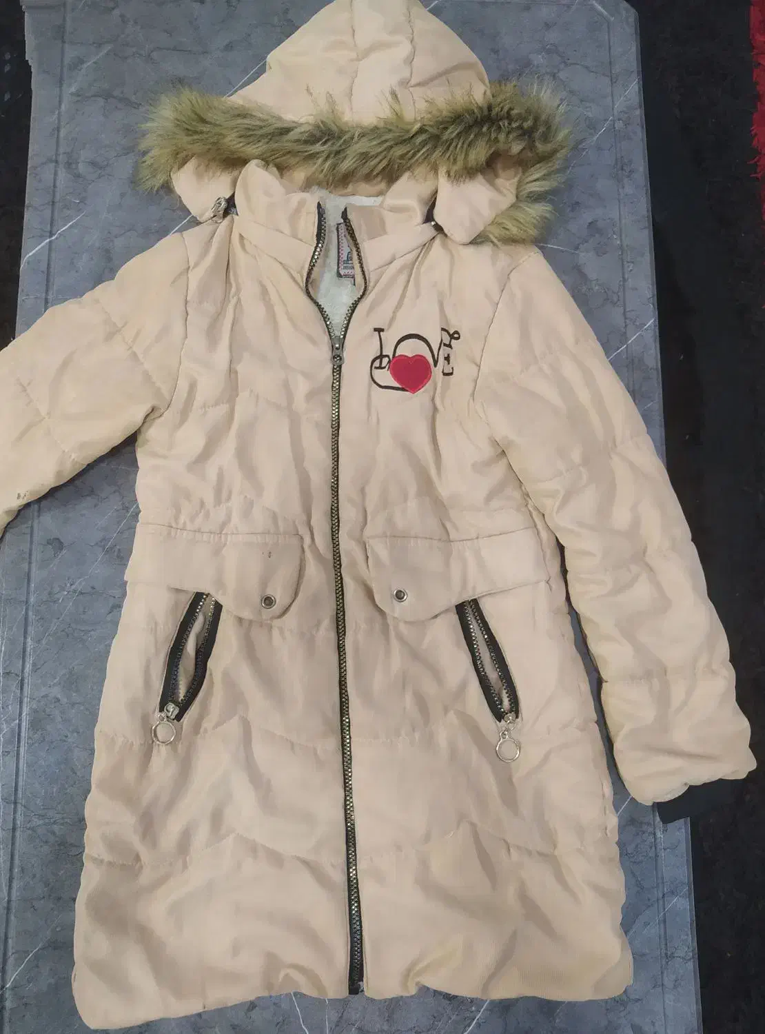 سلام دوعدد کاپشن دخترانه ویک پالتو|لباس|بوژگان, |دیوار