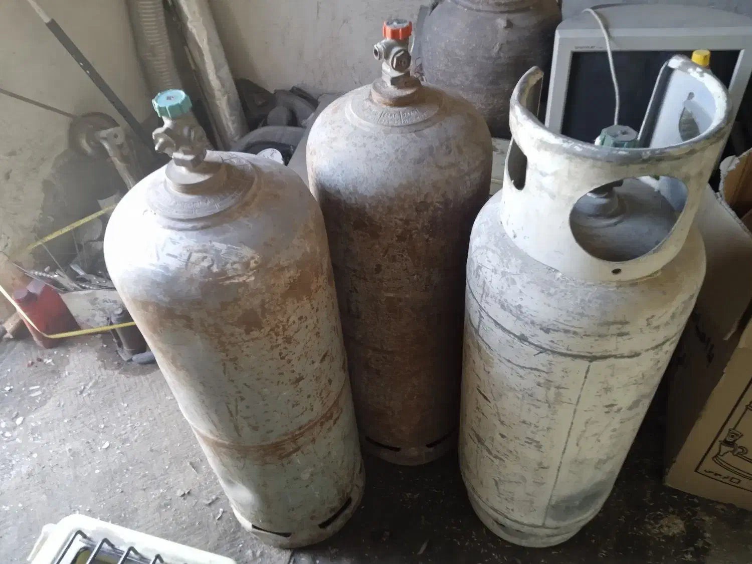 وسایل فروشی|آبگرمکن، پکیج، شوفاژ|لار, |دیوار