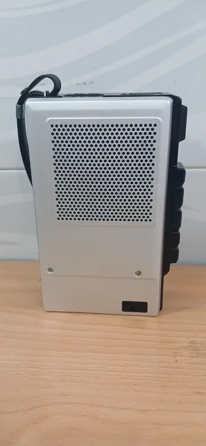 واکمن کلکسیونی سانیو|کلکسیون اشیاء عتیقه|تهران, میدان میوه و تره‌بار مرکزی|دیوار