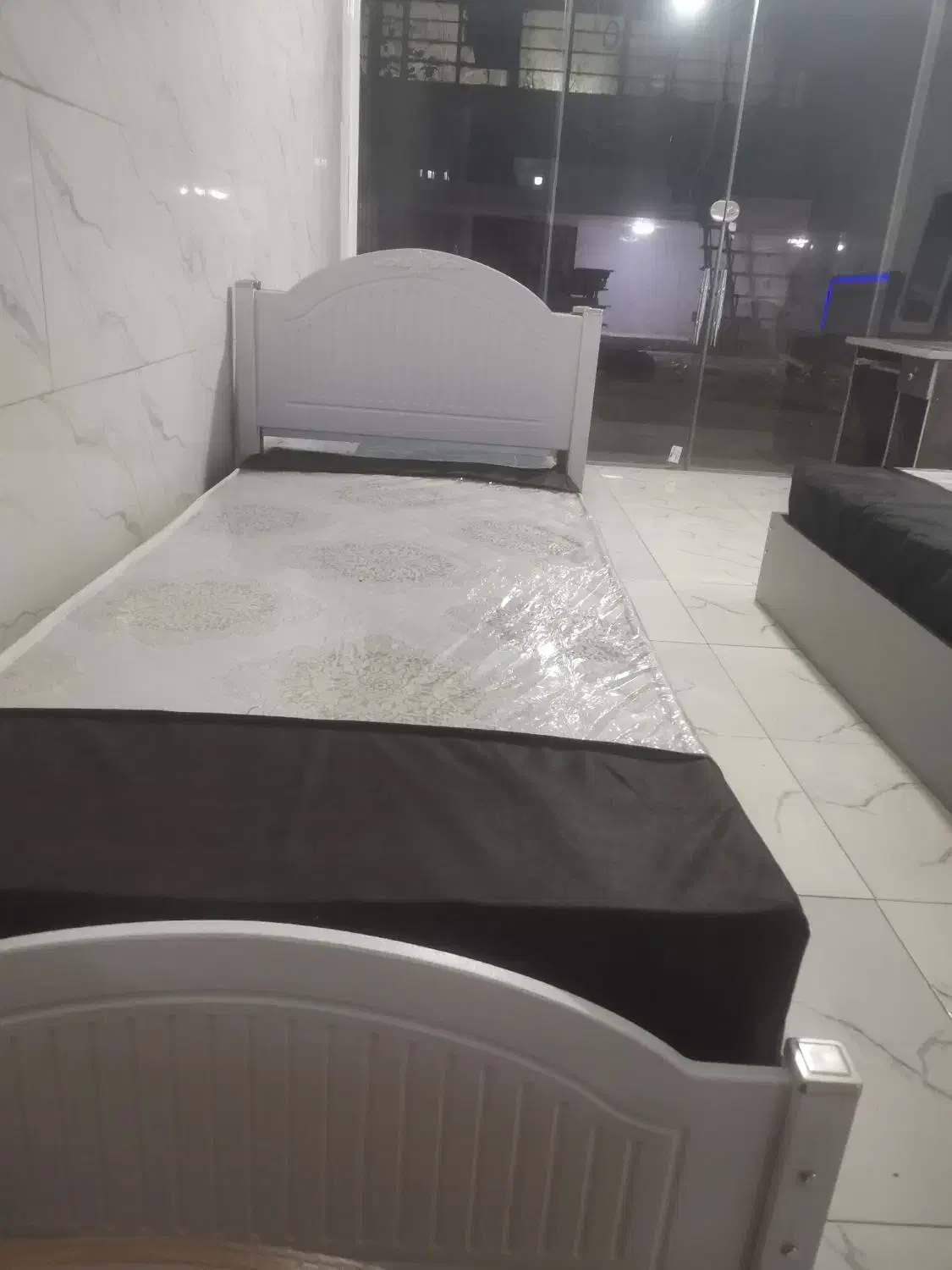 تخت خواب تک نفره مدل کاج|تشک تختخواب|تهران, شهرک شریفی|دیوار