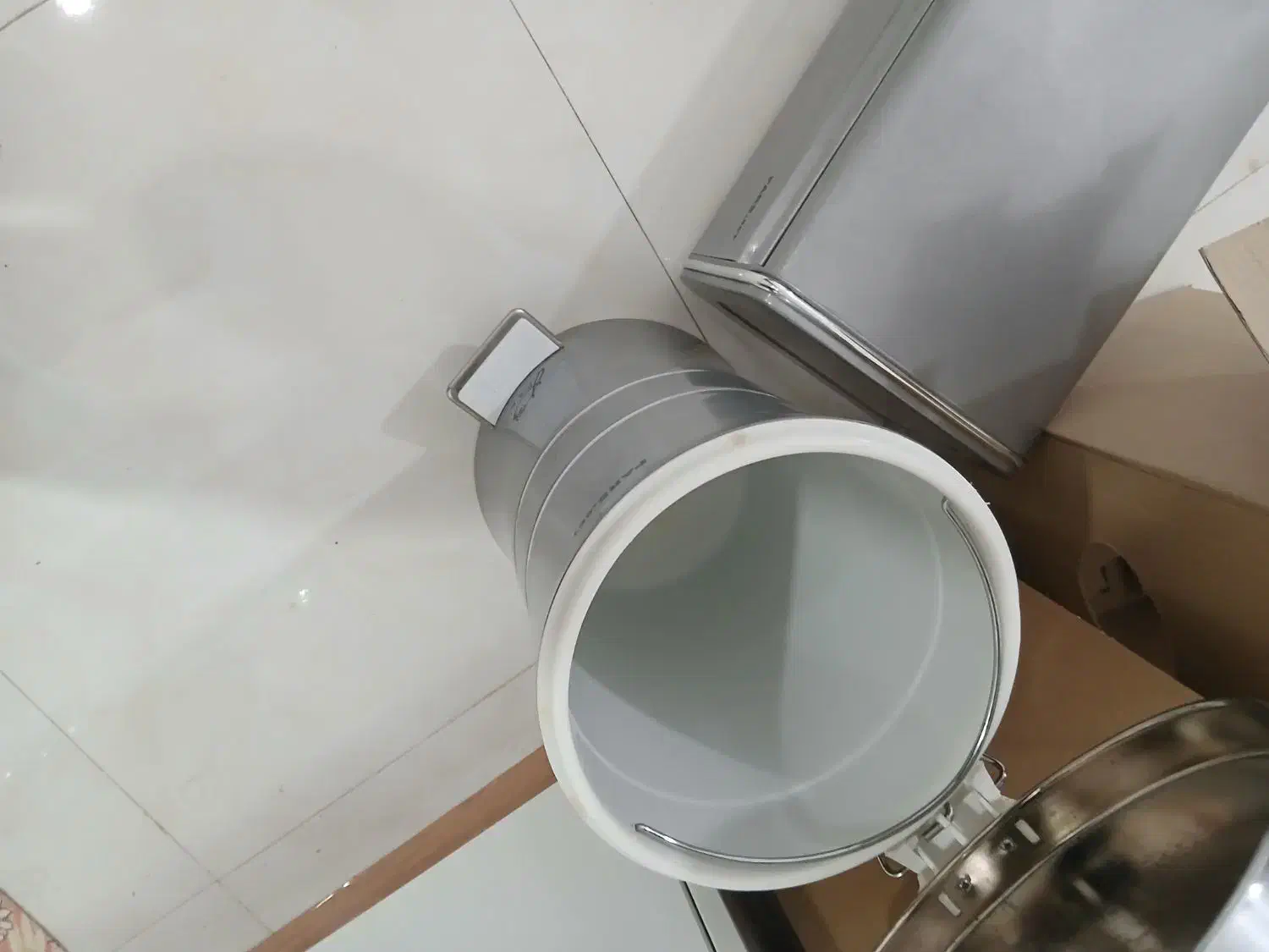 سطل زباله|ظروف نگهدارنده، پلاستیکی، یک‌بارمصرف|قم, کلهری|دیوار