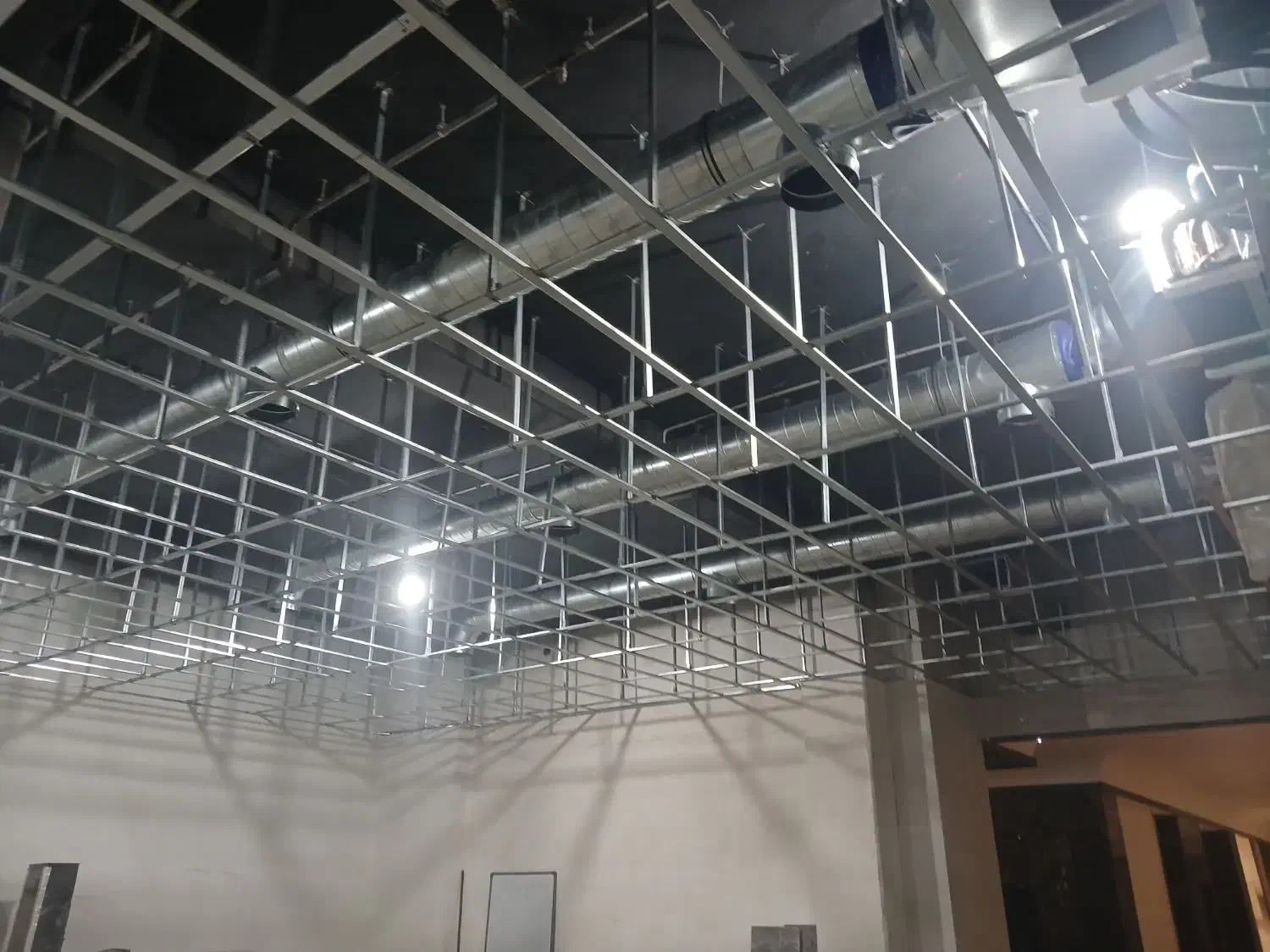 طراحی و اجرای تاسیسات برق و مکانیکی ساختمان|خدمات پیشه و مهارت|شیراز, زرهی|دیوار