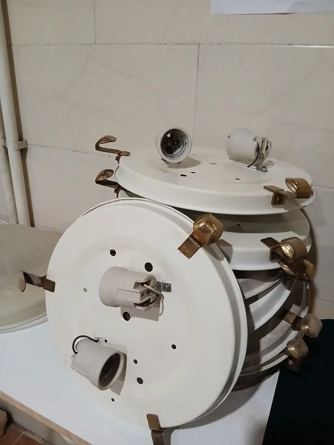 حراج لامپ مهتابی لامپ سقفی واویز|لامپ و چراغ|قم, آزادگان|دیوار