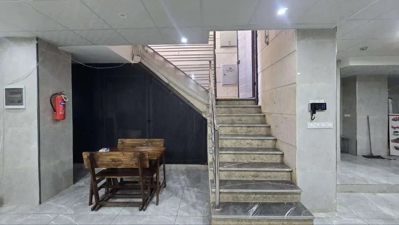 رهن و اجاره کافه|اجارهٔ مغازه و غرفه|شیراز, محراب|دیوار