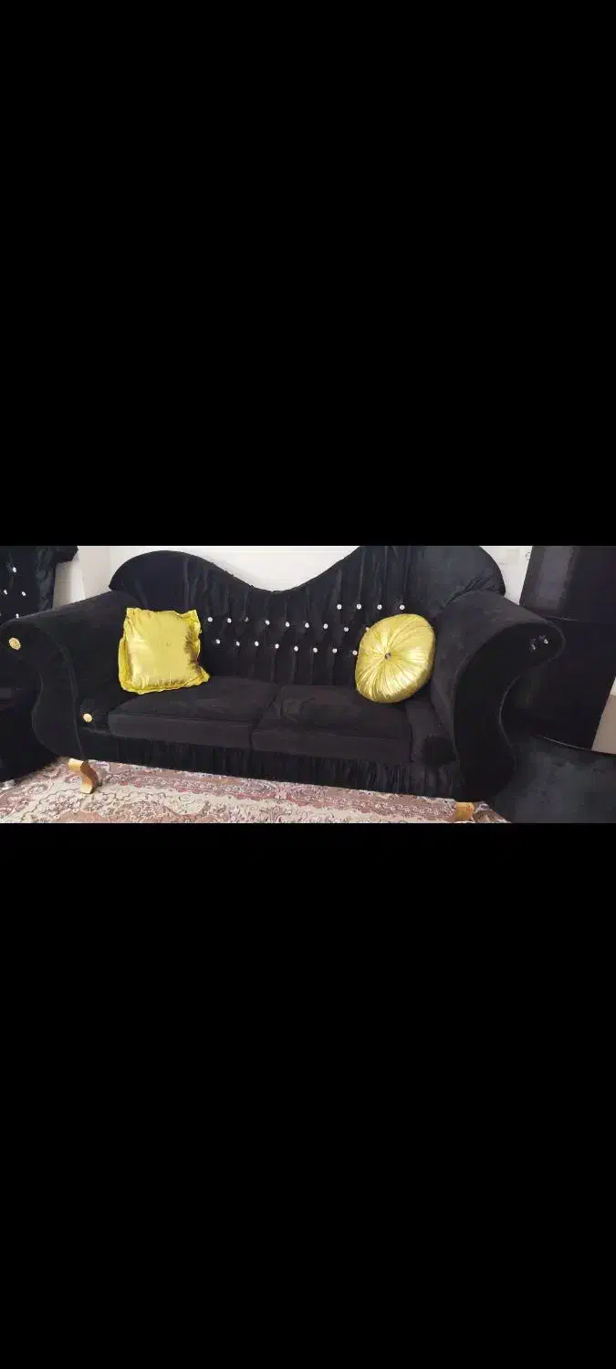 مبل۹نفره مشکی پایه. چوبی|مبلمان خانگی و میز عسلی|فولادشهر, A2|دیوار