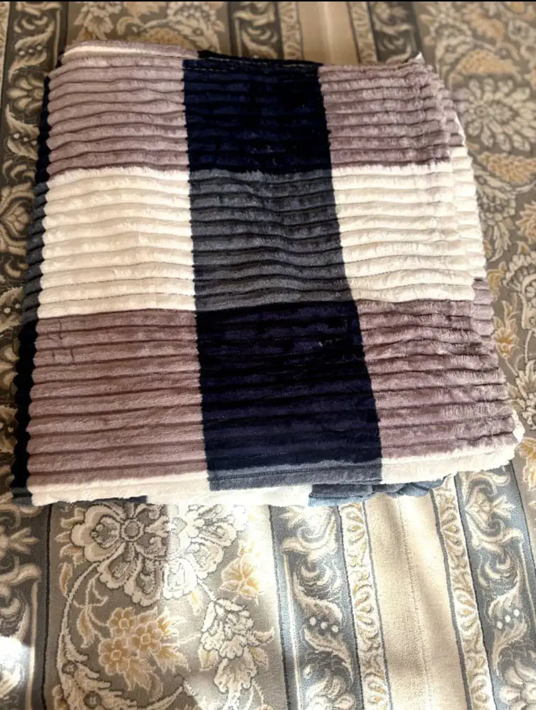 پتو مسافرتی دور دوخت|رختخواب، بالش، پتو|دره شهر, |دیوار