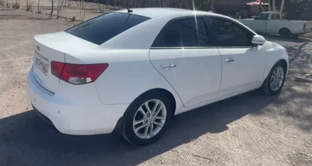 سراتو وارداتی|خودرو سواری و وانت|یزد, |دیوار