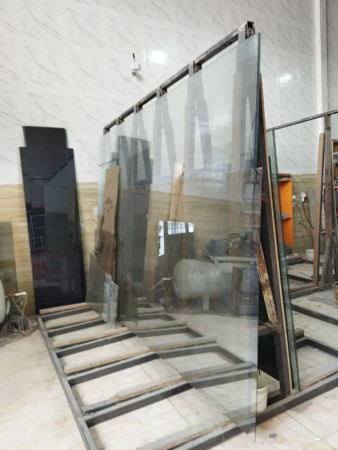 خرک شیشه|ابزارآلات|باسمنج, |دیوار