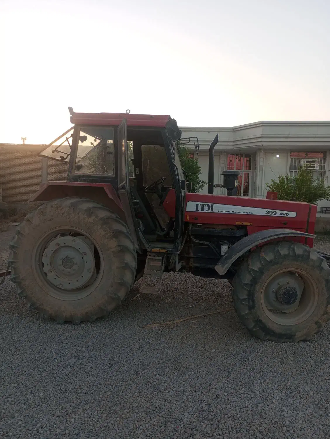 تعمیر انواع تراکتور و موتور پمپ آب|ماشینآلات صنعتی|شوشتر, |دیوار