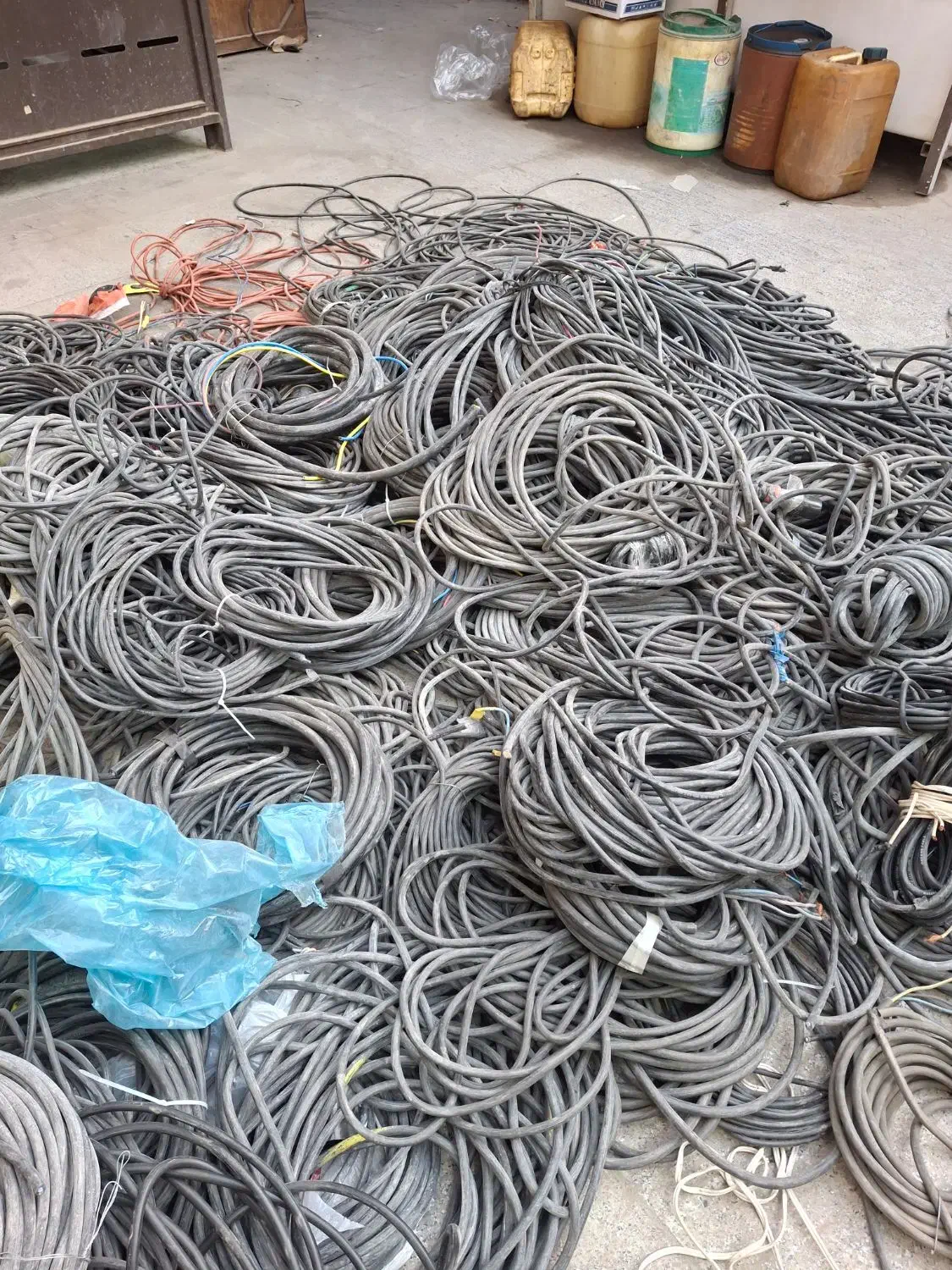 خریدار و فروش سیم برق کابل ساختمانی همه مدل|مصالح و تجهیزات ساختمان|کرج, کارخانه قند|دیوار