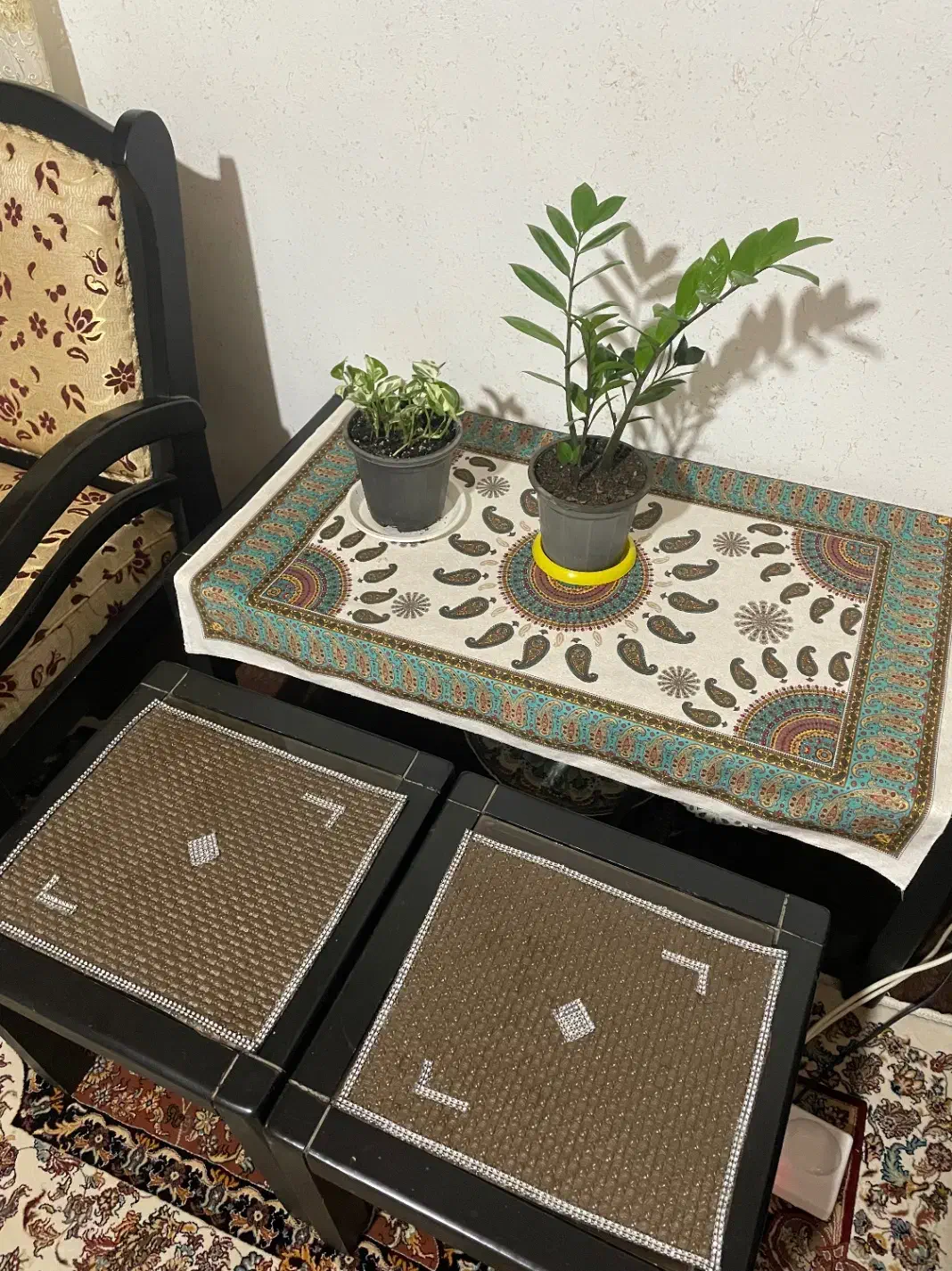 مبل ۸ نفره به همراه عسلی|مبلمان خانگی و میز عسلی|نشتارود, |دیوار