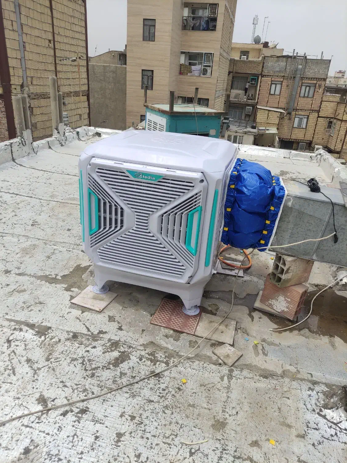 پکیج . رادیاتور . ابگرمکن . تصفیه اب . بخاری|آبگرمکن، پکیج، شوفاژ|نسیم‌شهر, |دیوار