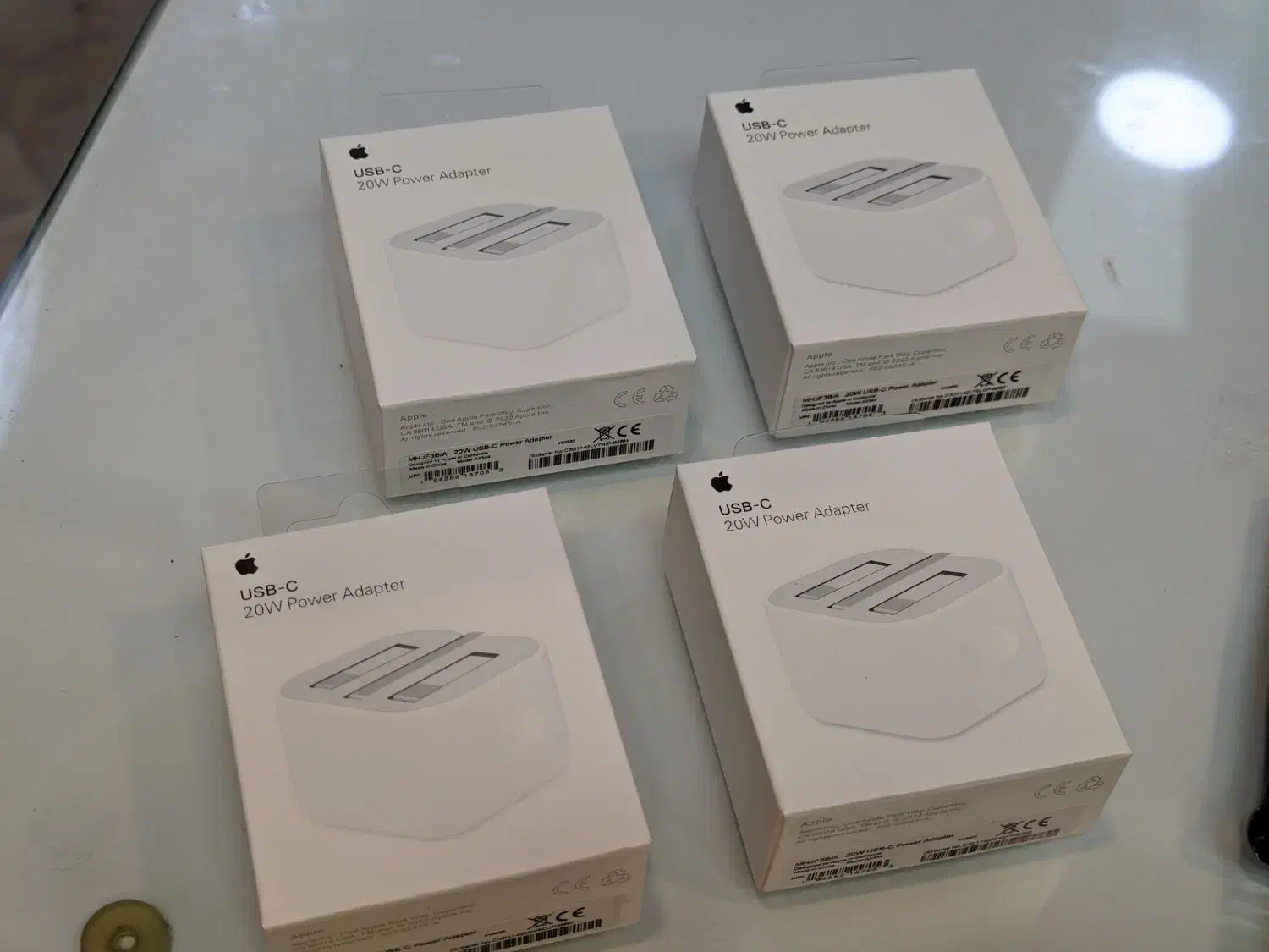 تعدادی ایرپاد و ادابتور آیفون|لوازم جانبی موبایل و تبلت|بندرعباس, |دیوار