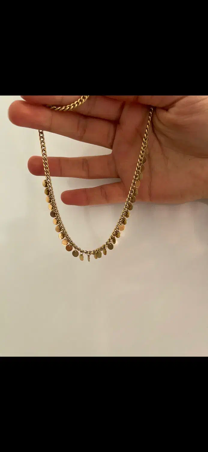 دستبند طلا گمشده|اشیا|اهواز, بعثت|دیوار