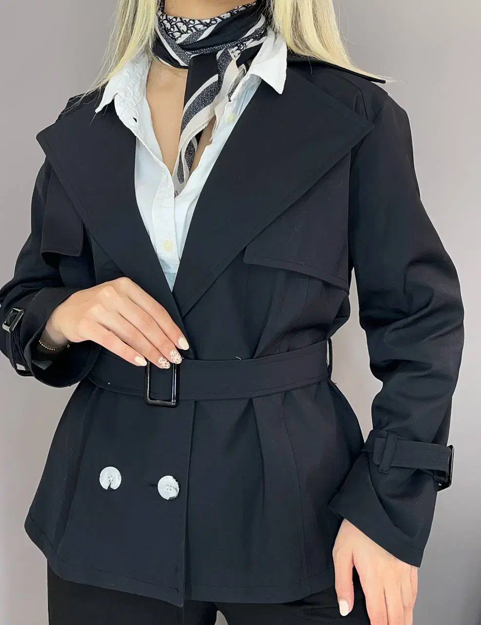 بارونی کوتاه|لباس|اسفراین, |دیوار