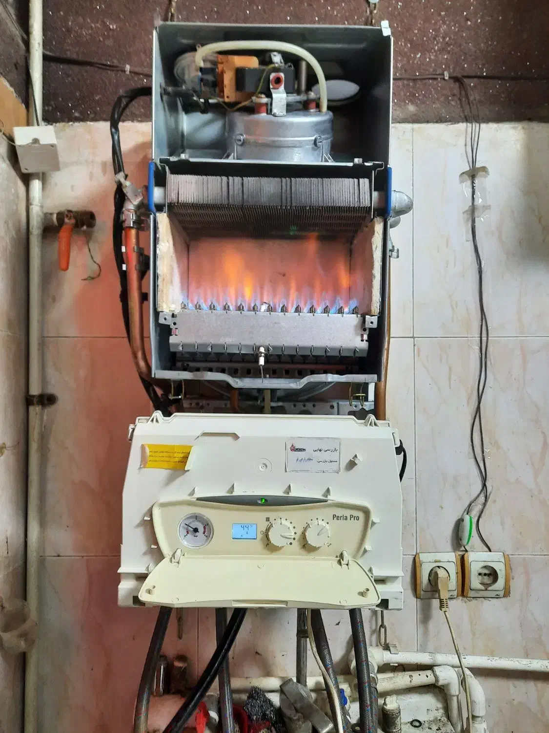 پکیج پرلا پرو 28 هزار ایتالیایی|آبگرمکن، پکیج، شوفاژ|کهریزک, |دیوار