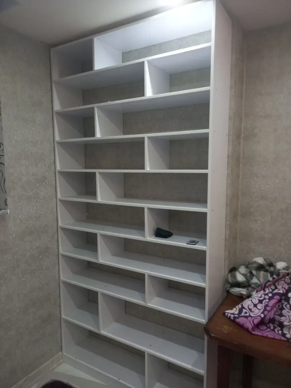 کتابخانه|کتابخانه، شلف، قفسه‌های دیواری|اصفهان, بهارستان (مخابرات)|دیوار