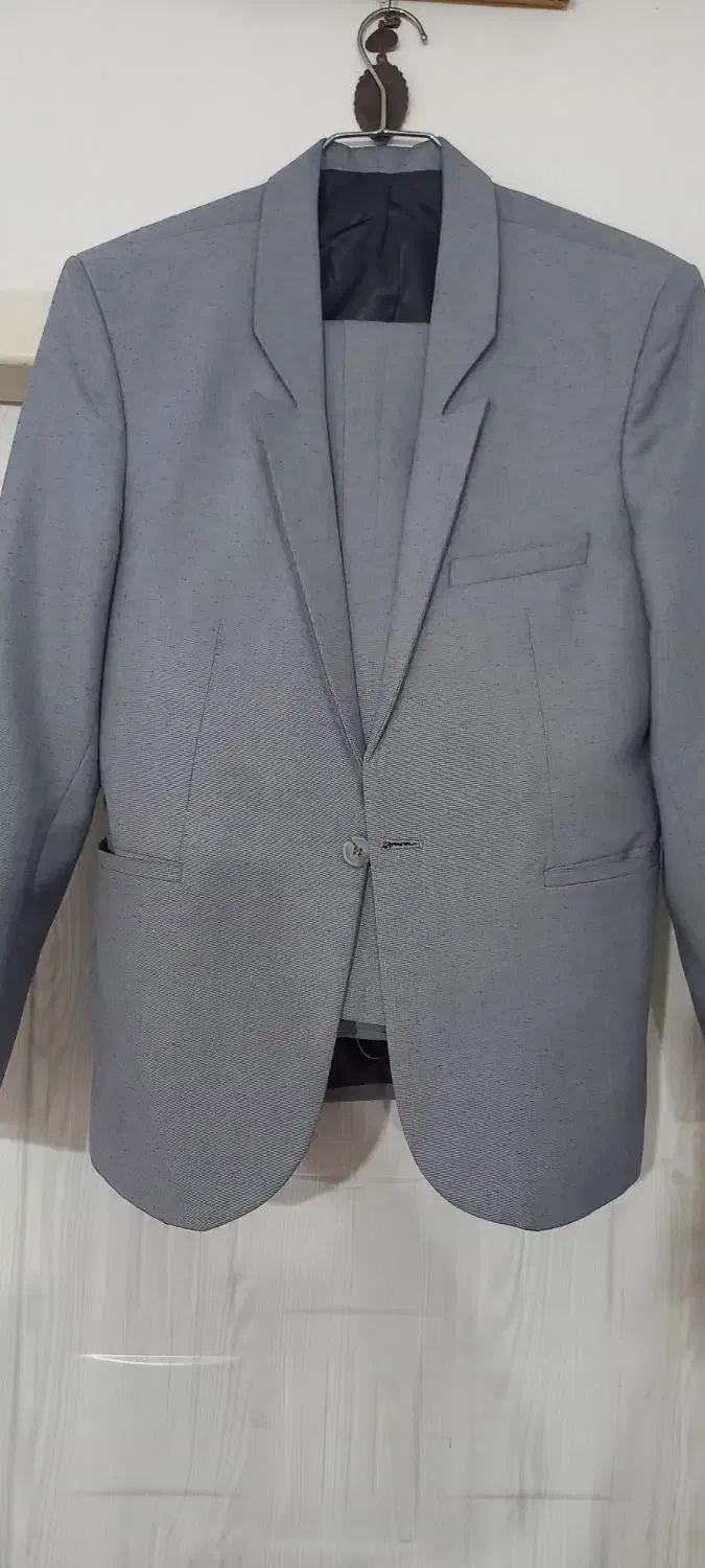 یک دست کت و شلوار و یک کت تک سایز smal|لباس|سبزوار, شرق کال جنوبی (شمس آبادی)|دیوار