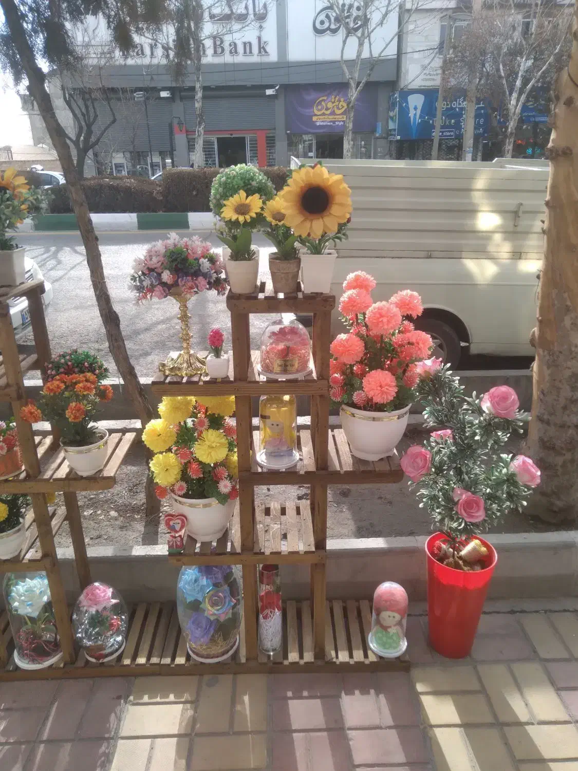 استند گل|کتابخانه، شلف، قفسه‌های دیواری|اسلام‌شهر, شهرک قائمیه|دیوار