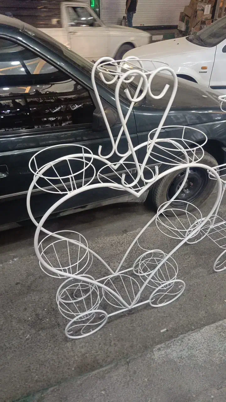 پایه گل فلزی|کلکسیون و سرگرمی|بروجرد, |دیوار