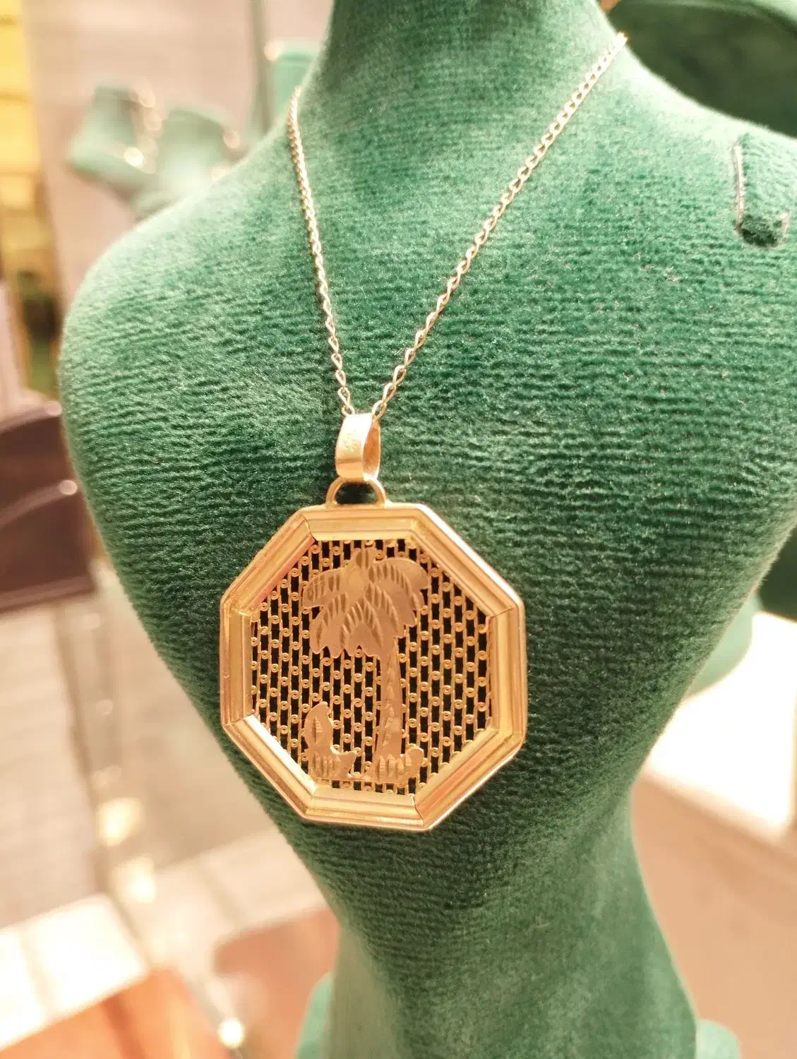 آویز زیبا فقط با 4%|جواهرات|ری, سرتخت|دیوار