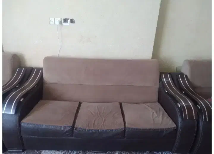 مبل راحتی وعسلی|مبلمان خانگی و میز عسلی|تربت‌حیدریه, منظر|دیوار