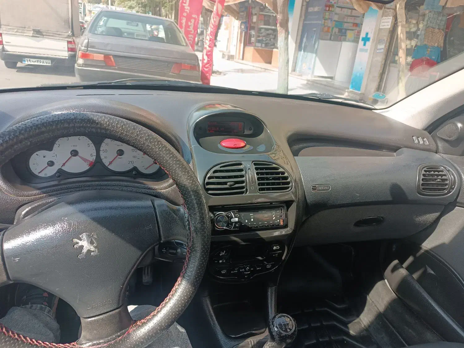 206v8 مدل ۹۳|خودرو سواری و وانت|رباط‌کریم, رباط‌کریم|دیوار