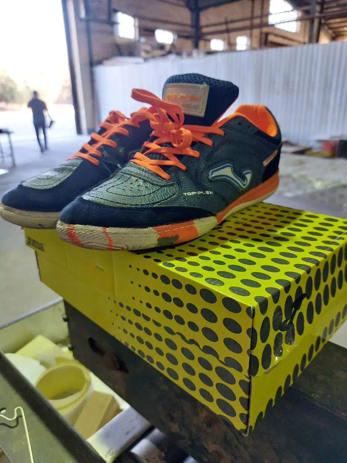 کفش سالن درجه یک خرید ۱۳۵۰ میفروشم ۷۵۰|کیف، کفش، کمربند|پاکدشت, پاکدشت (مامازند)|دیوار