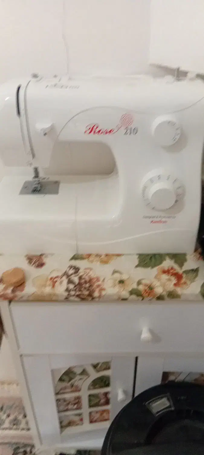 چرخ خیاطی نو|چرخ خیاطی و ریسندگی|قائن, |دیوار