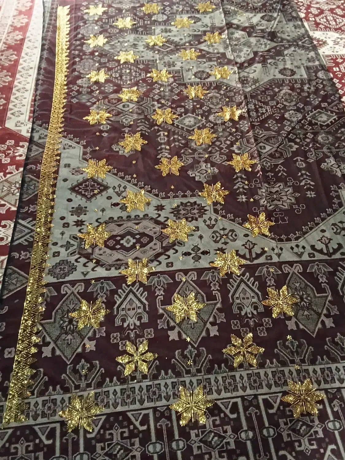 جلبیل|لباس|فین, |دیوار