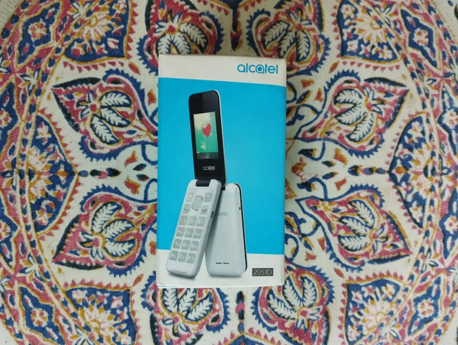 گوشی تاشو سفید رنگ الکاتل2051D|موبایل|تهران, تهرانسر شرقی|دیوار