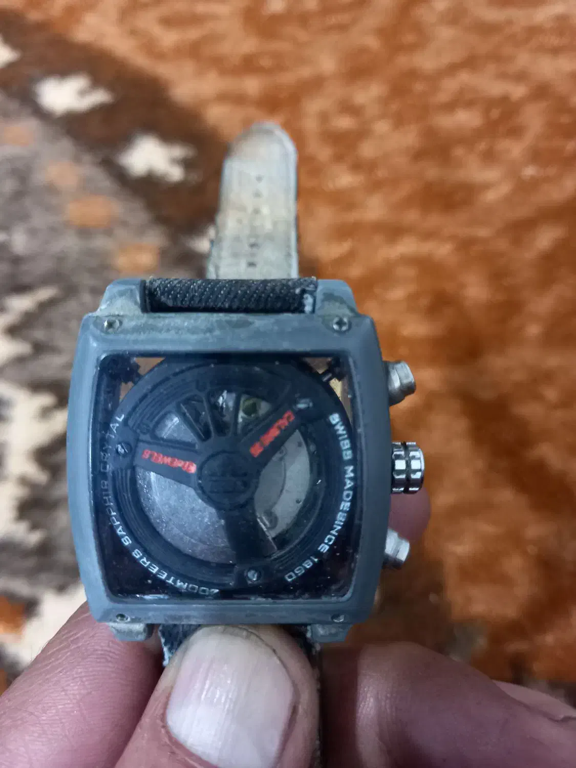 سلام یک ساعت موچی باارزش به مزایده میزارم|ساعت|نوشین شهر, |دیوار