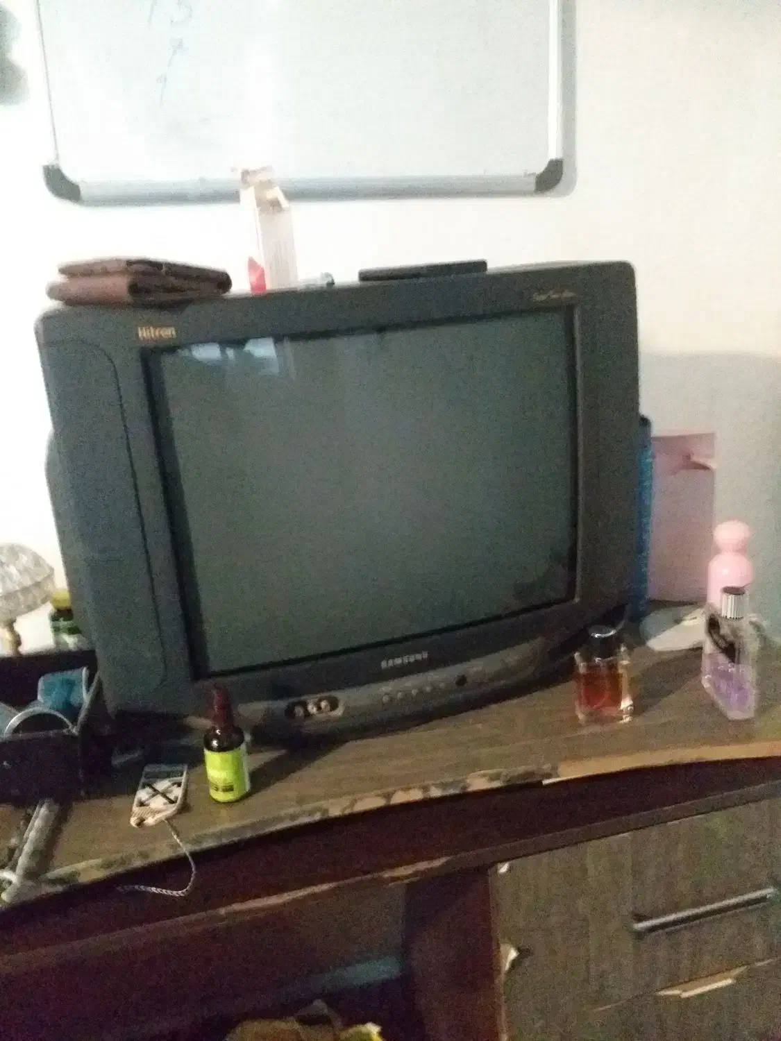 تلویزیون رنگی قدیمی سامسونگ|تلویزیون و پروژکتور|بندر انزلی, استادیوم|دیوار