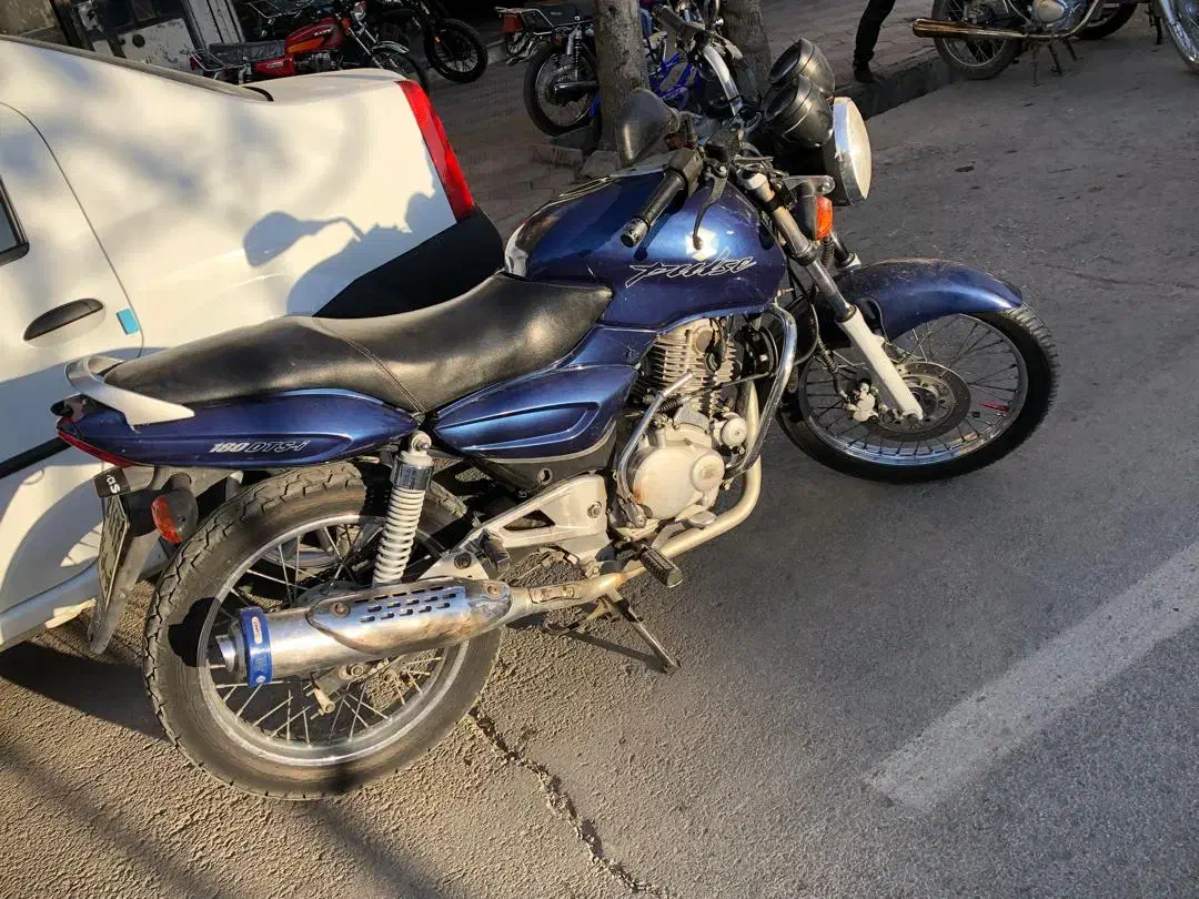 پولسار۱۸۰سی سی|موتورسیکلت|فامنین, |دیوار